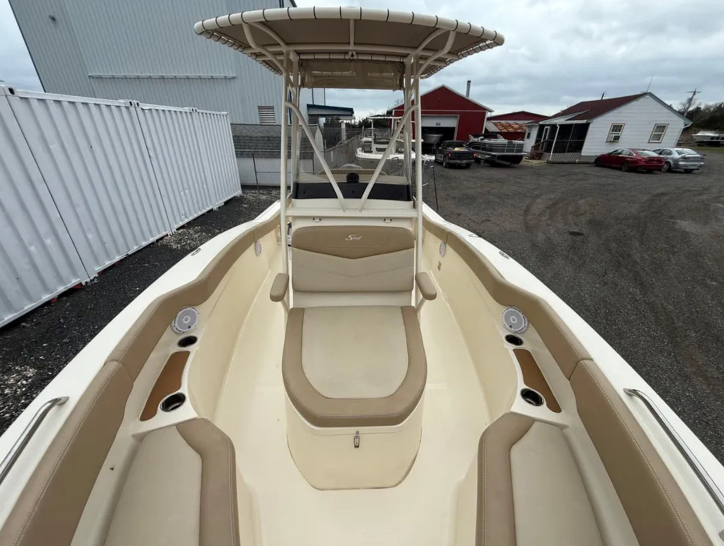 2023 Scout 215 XSF Center Console