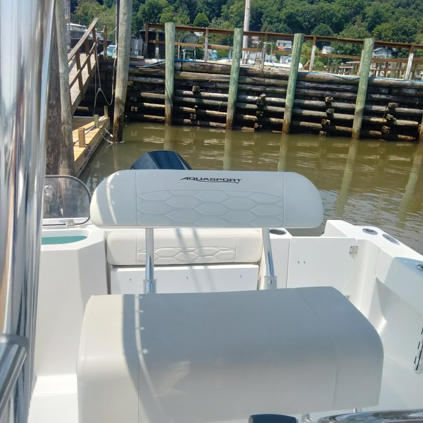 2024 Aquasport 22 Center Console