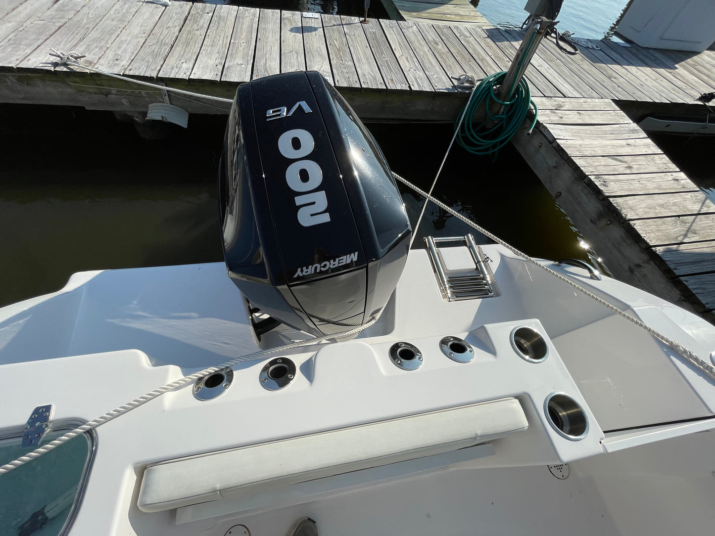 2024 Aquasport 22 Center Console
