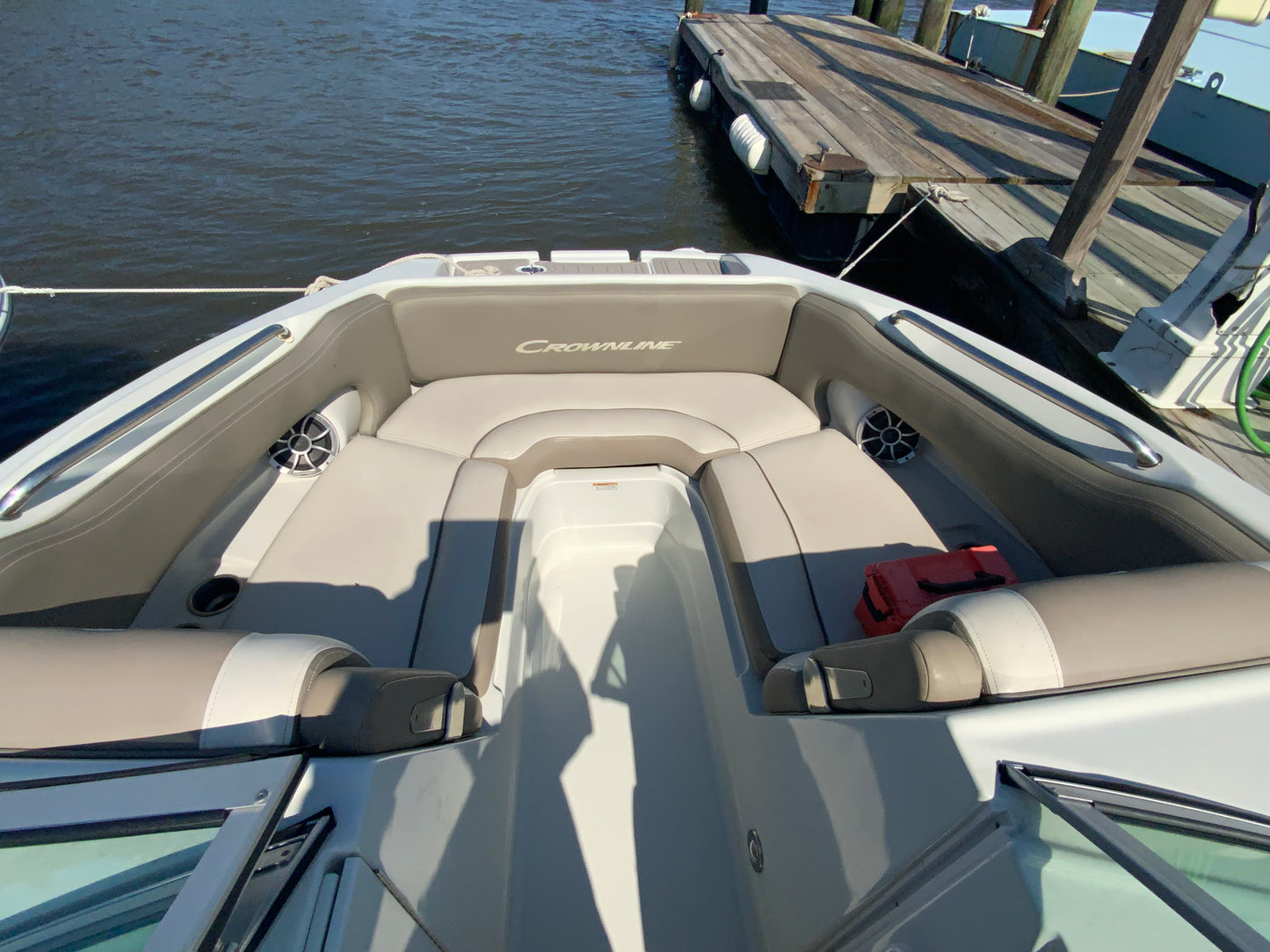 2023 Crownline E235XS Bowrider