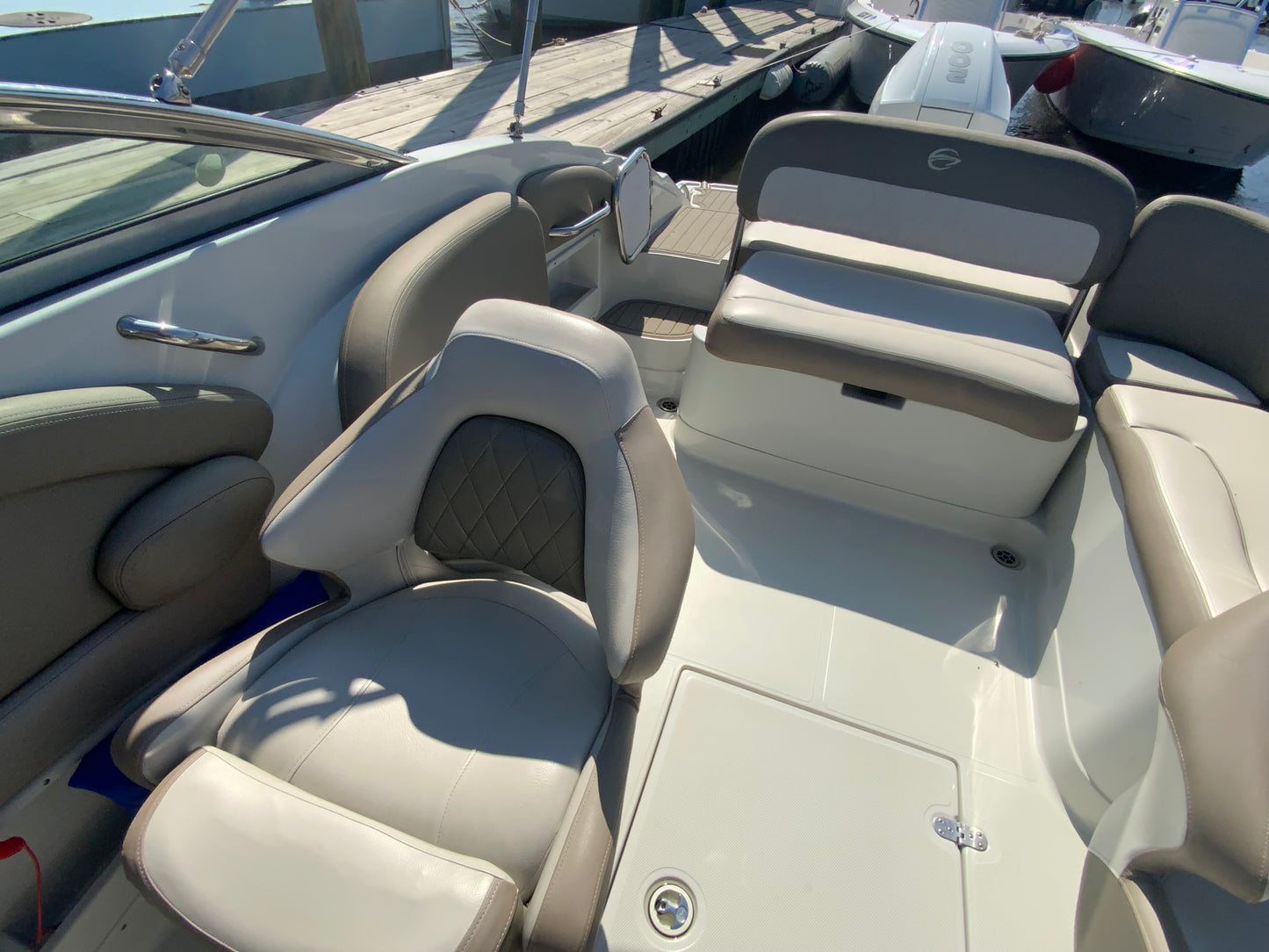 2023 Crownline E235XS Bowrider