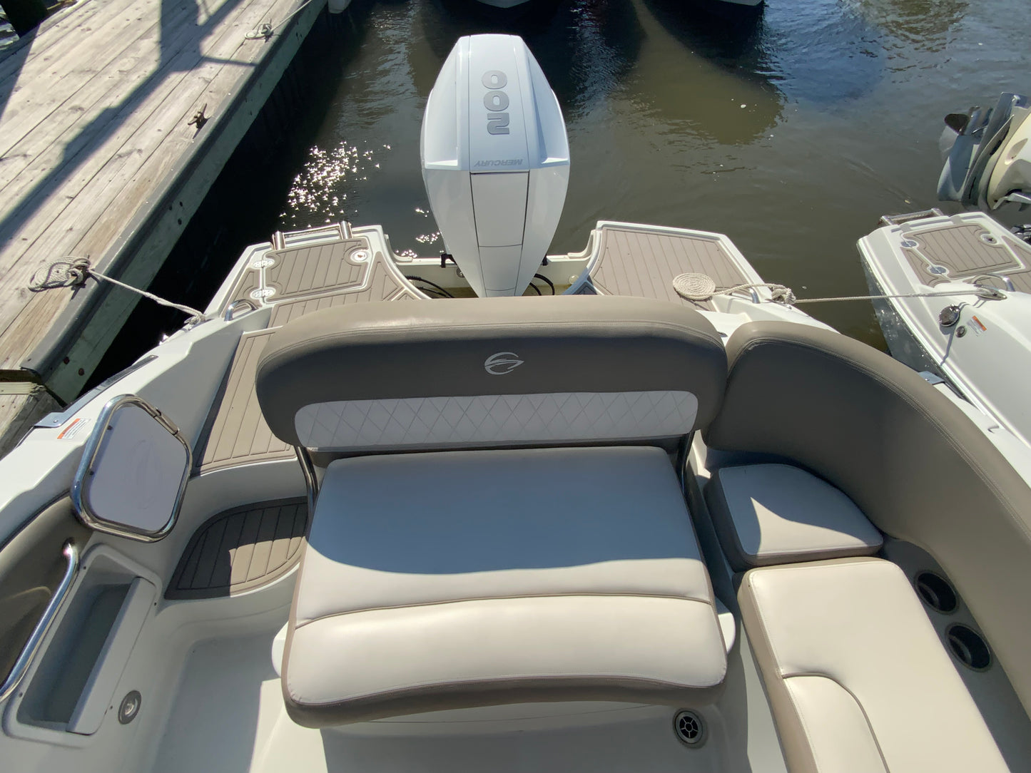 2023 Crownline E235XS Bowrider