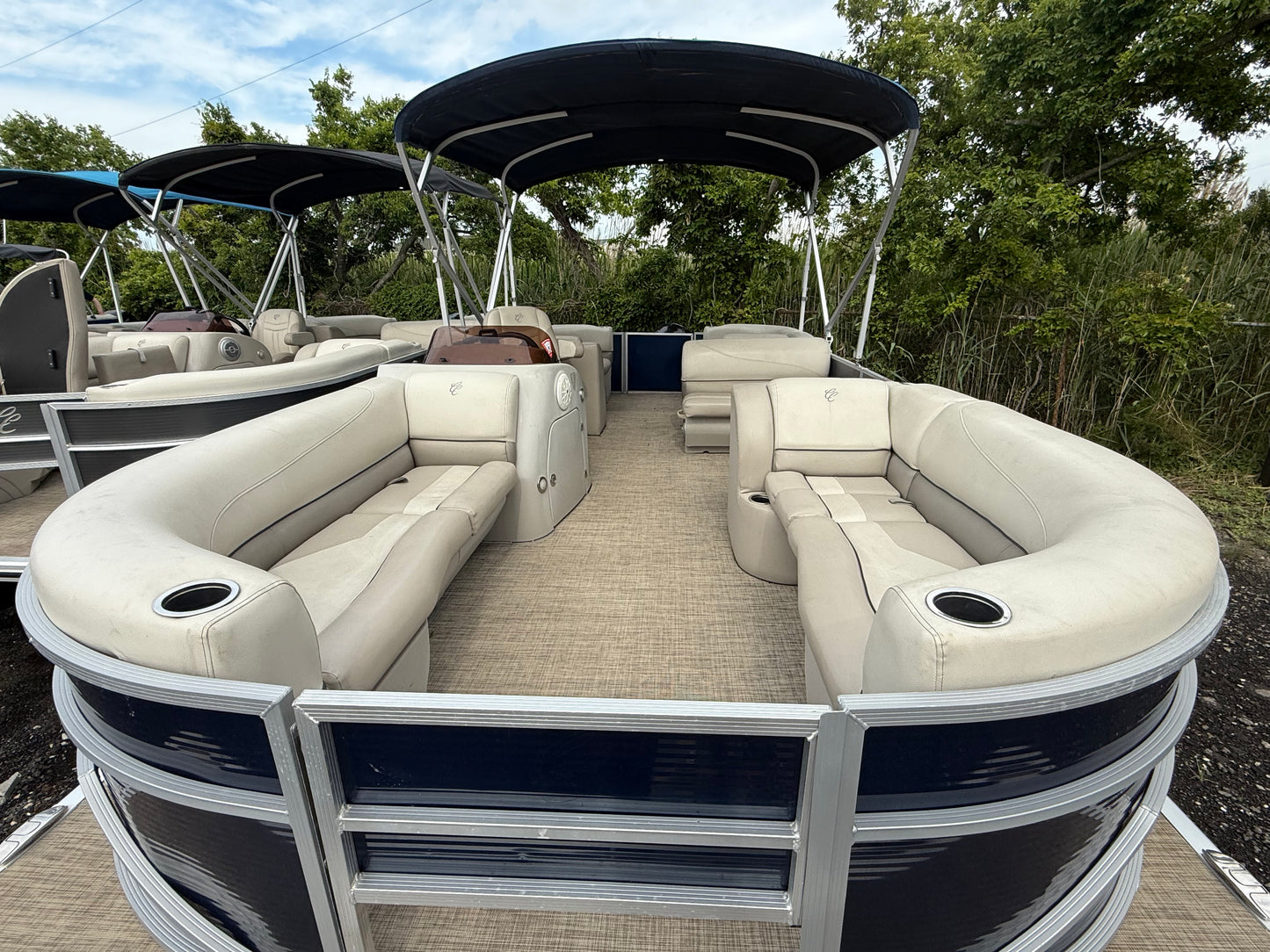 2022 Cypress Cay Seabreeze 232 Tritoon