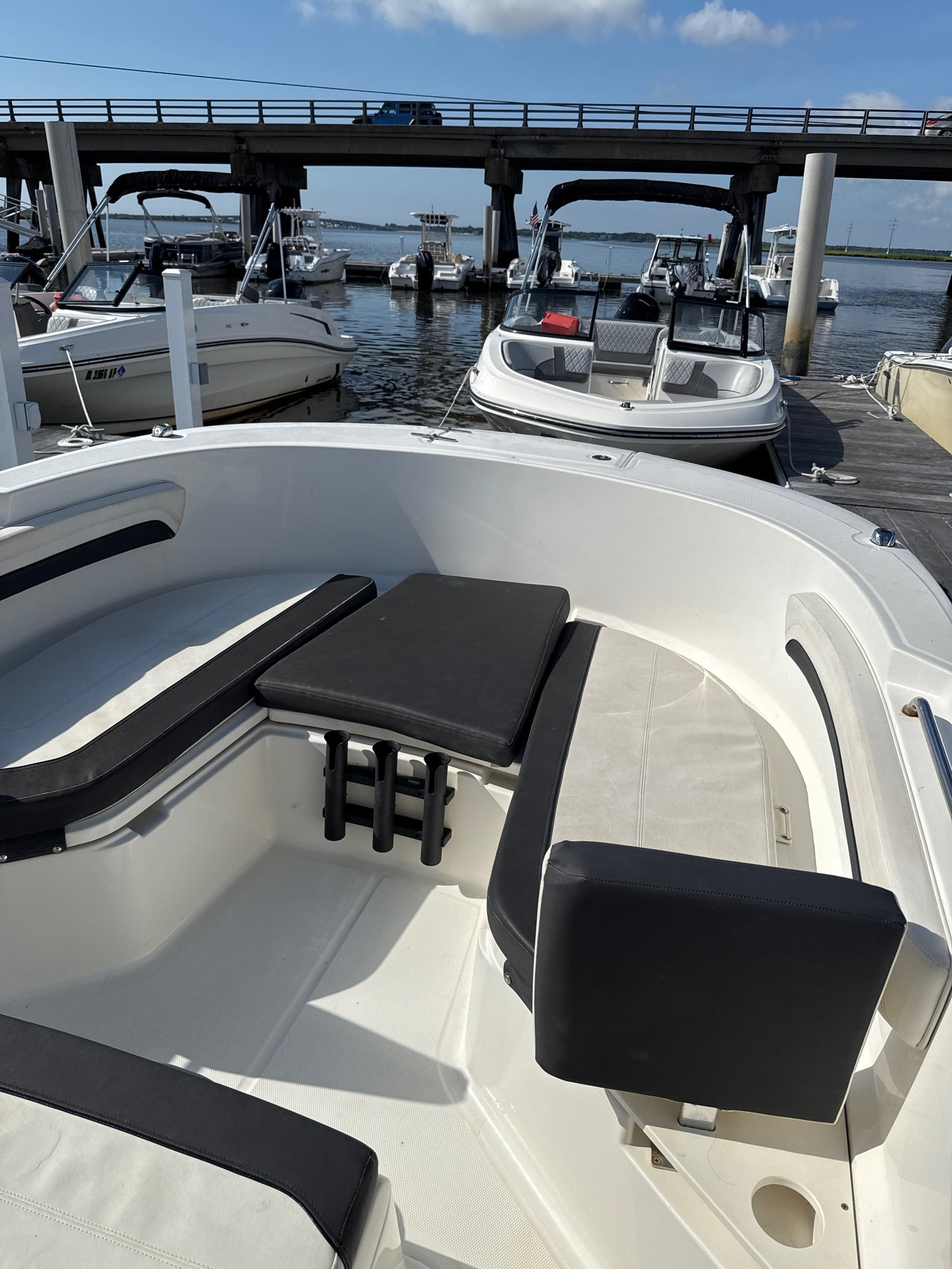 2023 Trophy T24 Center Console