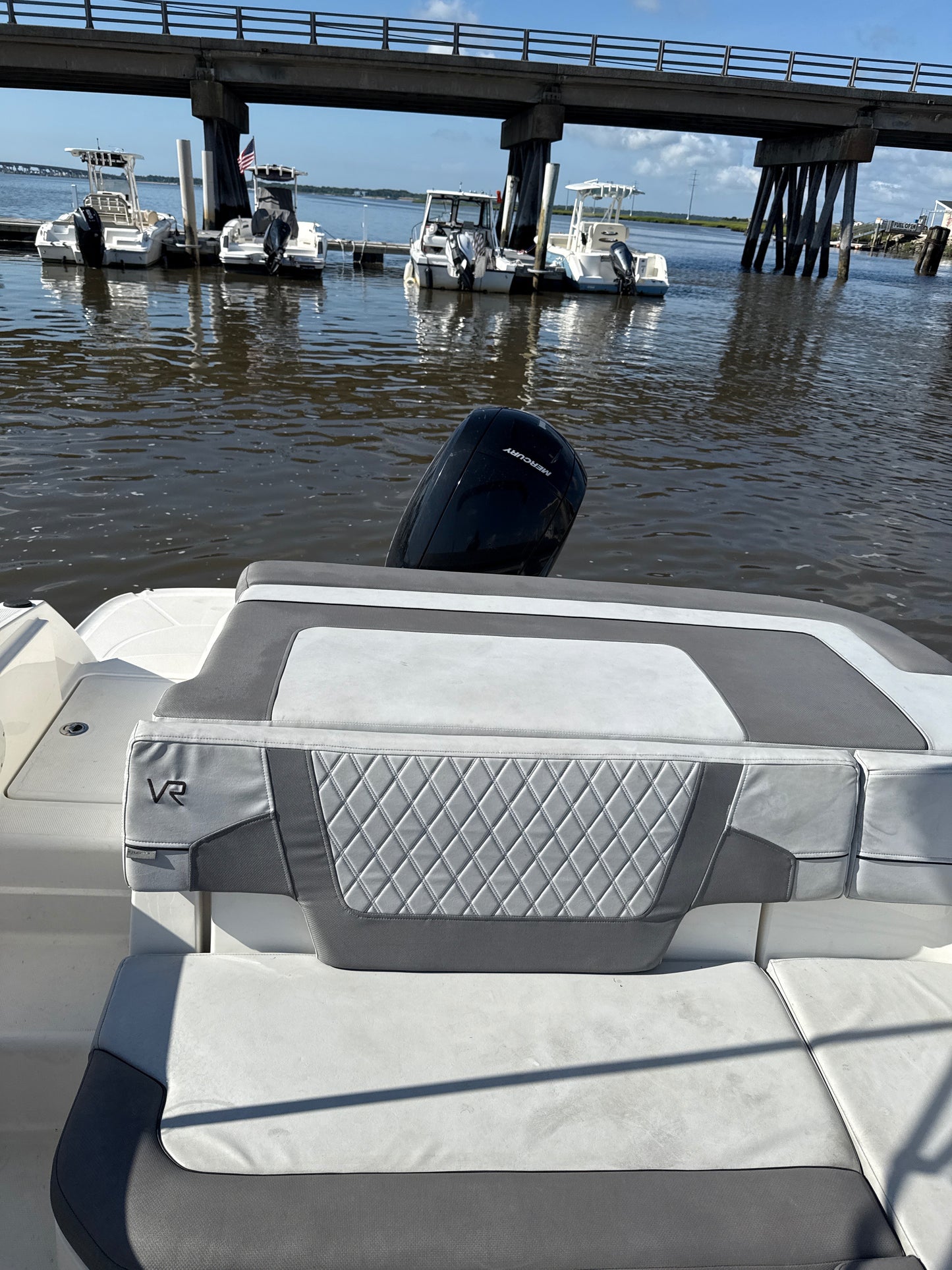 2022 Bayliner VR6 OB Bowrider