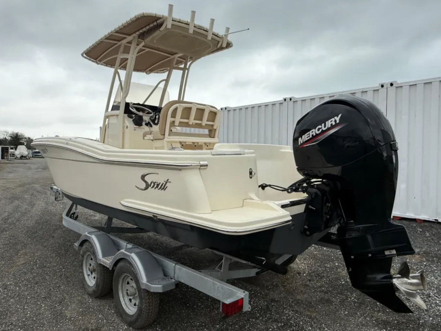 2023 Scout 215 XSF Center Console