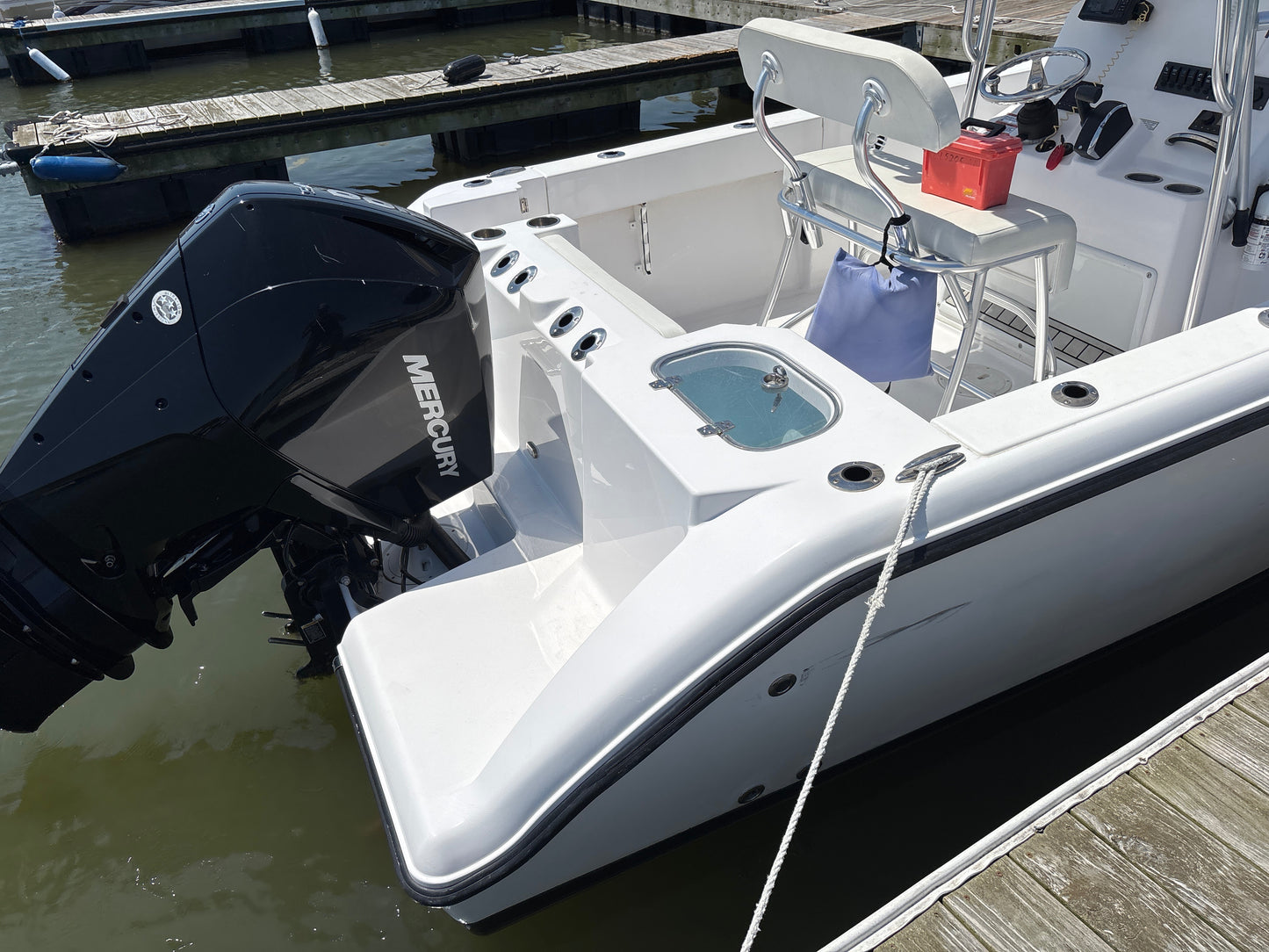 2024 Aquasport 22 Center Console