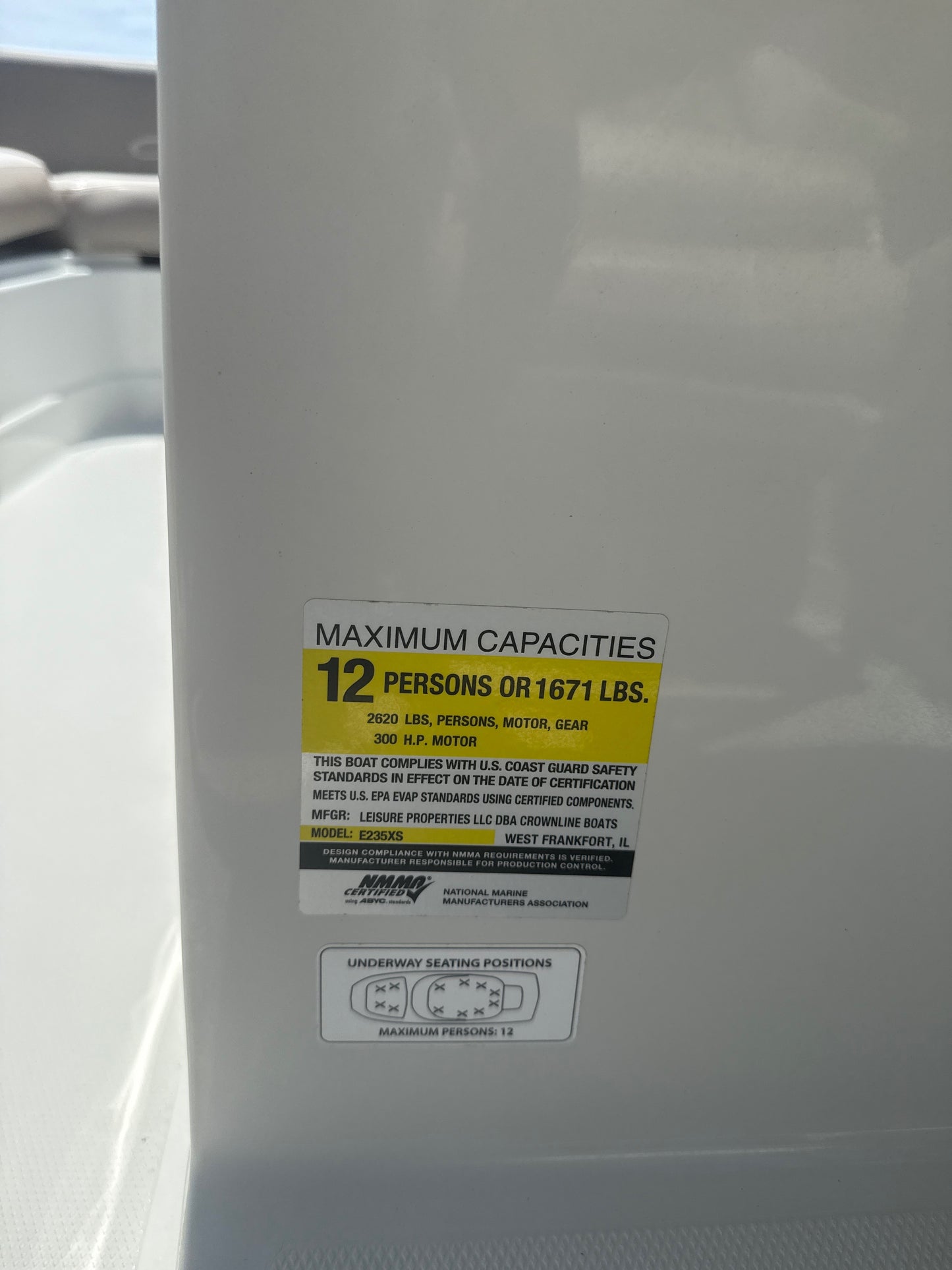 2023 Crownline E235XS Bowrider