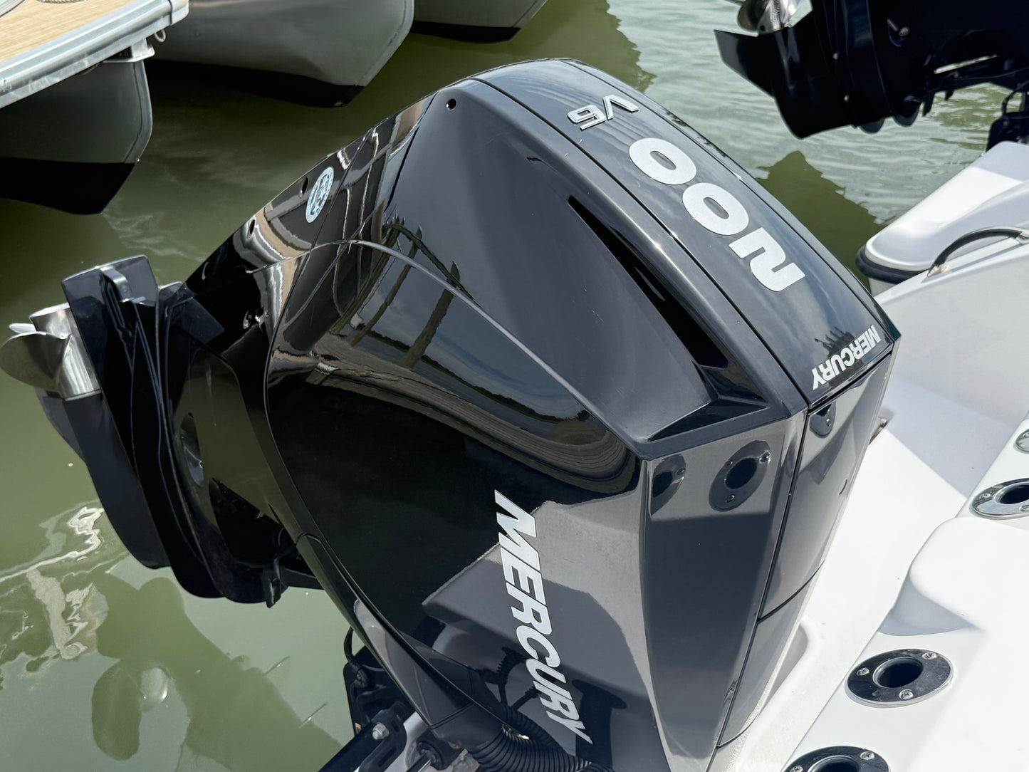 2024 Aquasport 22 Center Console