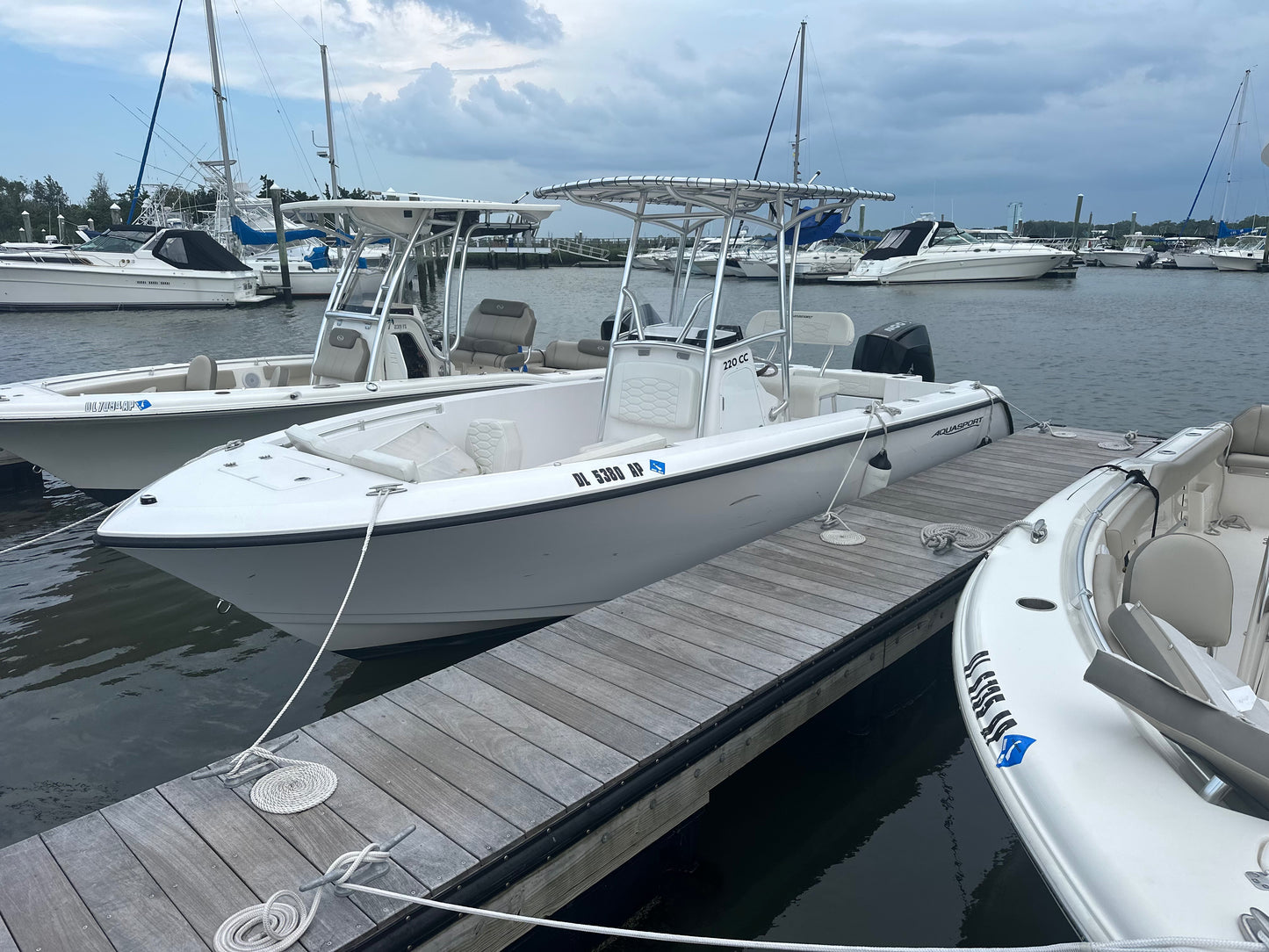 2024 Aquasport 22 Center Console