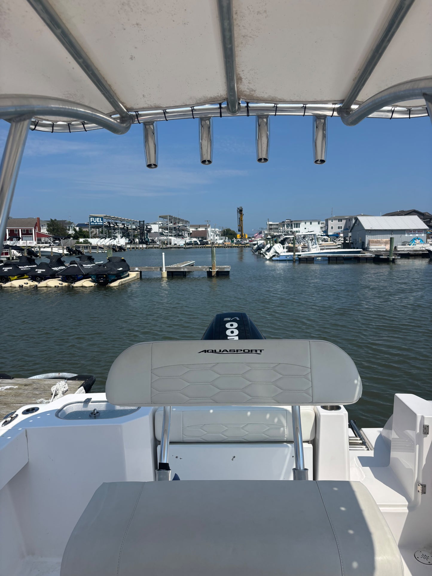 2024 Aquasport 22 Center Console