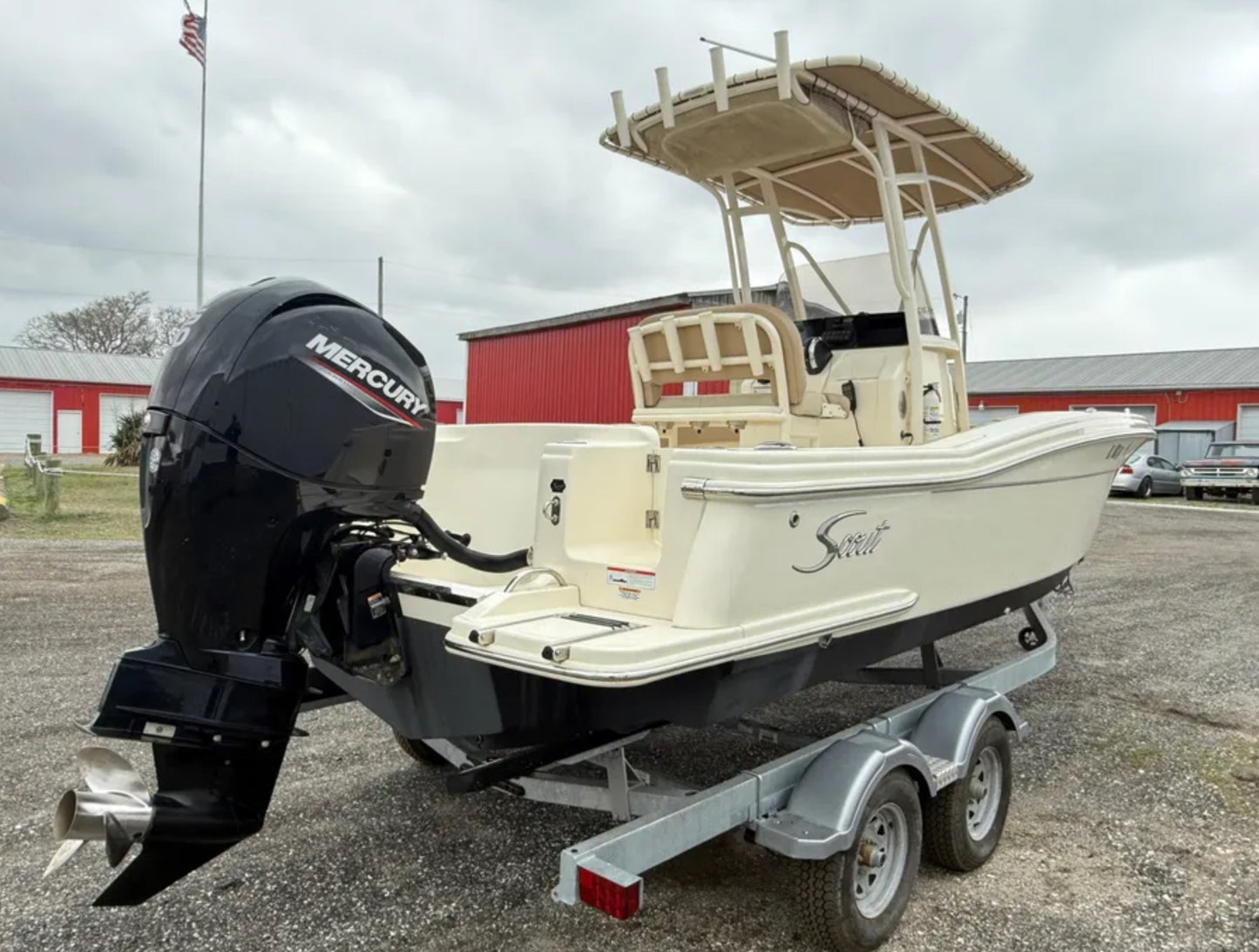 2023 Scout 215 XSF Center Console