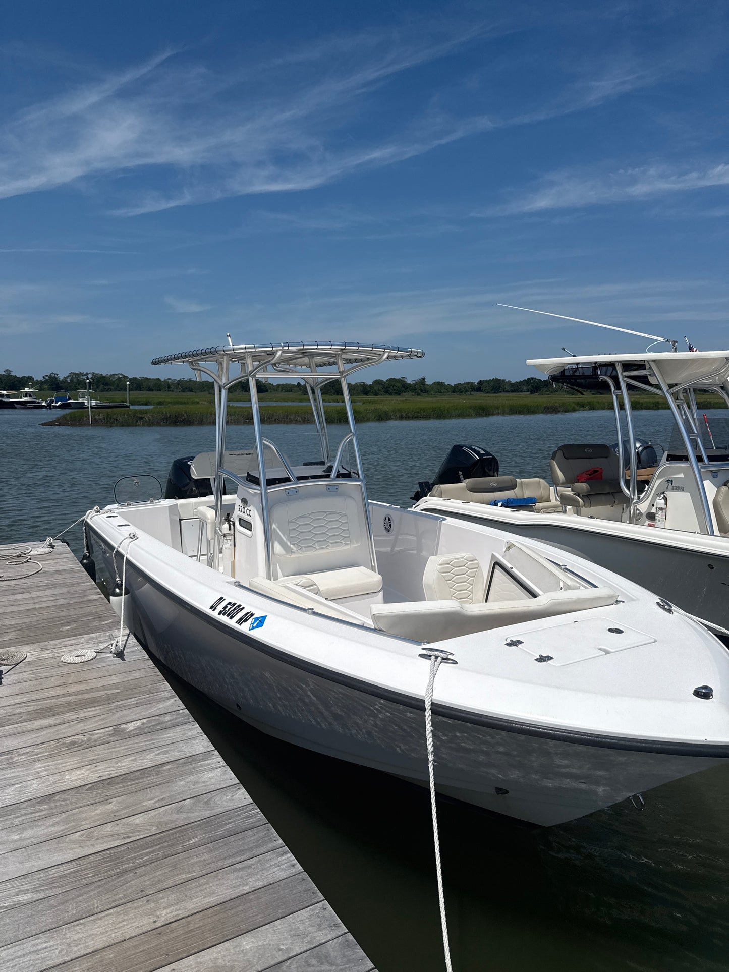 2024 Aquasport 22 Center Console