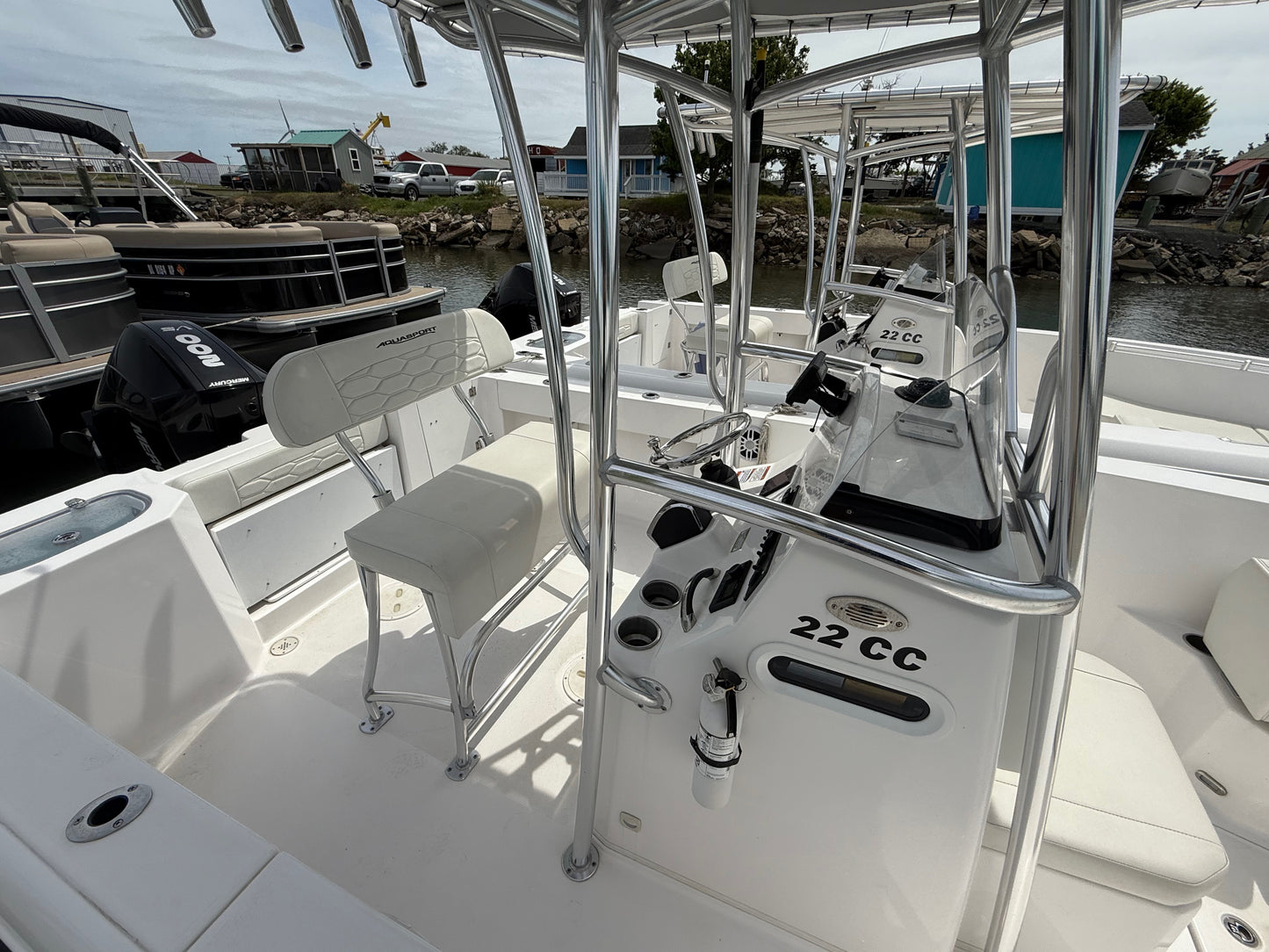 2024 Aquasport 22 Center Console