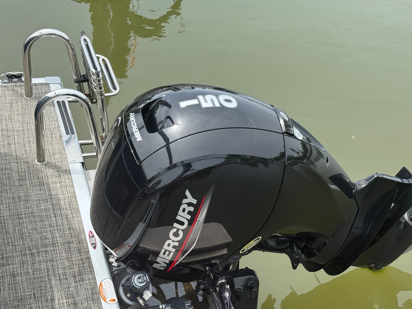 2023 Cypress Cay Seabreeze 232 Tritoon