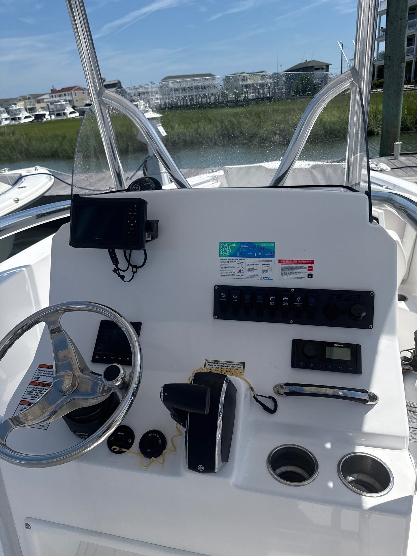 2024 Aquasport 22 Center Console