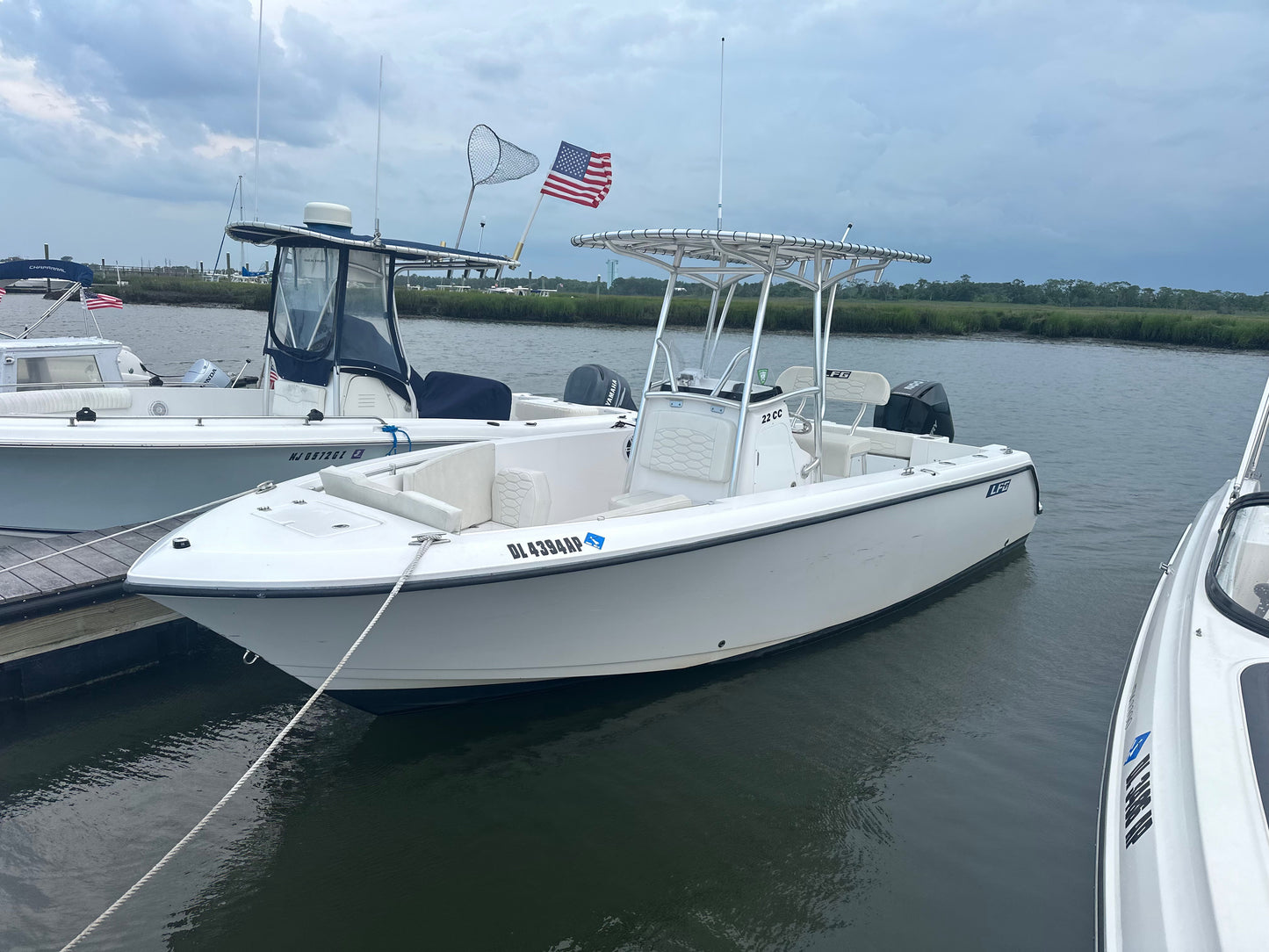 2023 Aquasport 22 Center Console