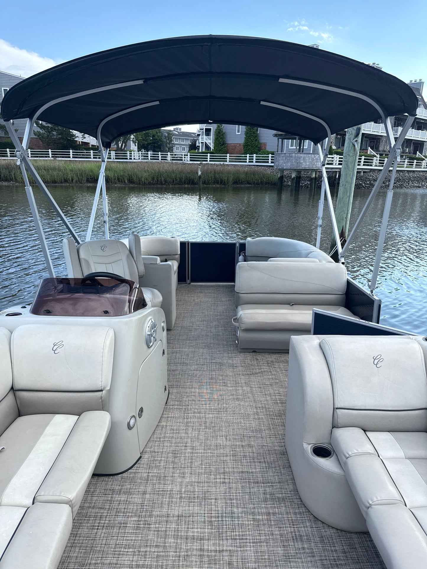 2023 Cypress Cay Seabreeze 232 Tritoon
