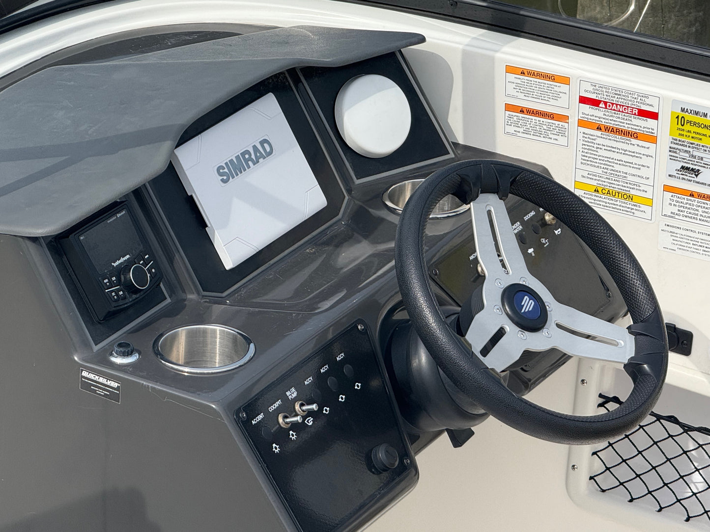 2025 Bayliner VR6 OB