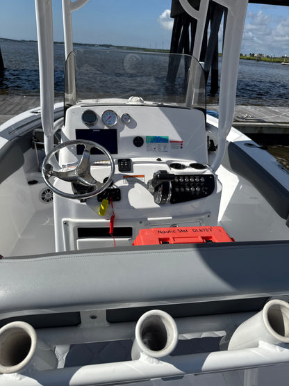 2024 Nauticstar 22L