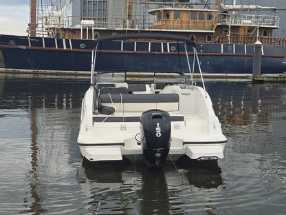 2022 Bayliner DX 2200 Deck Boat