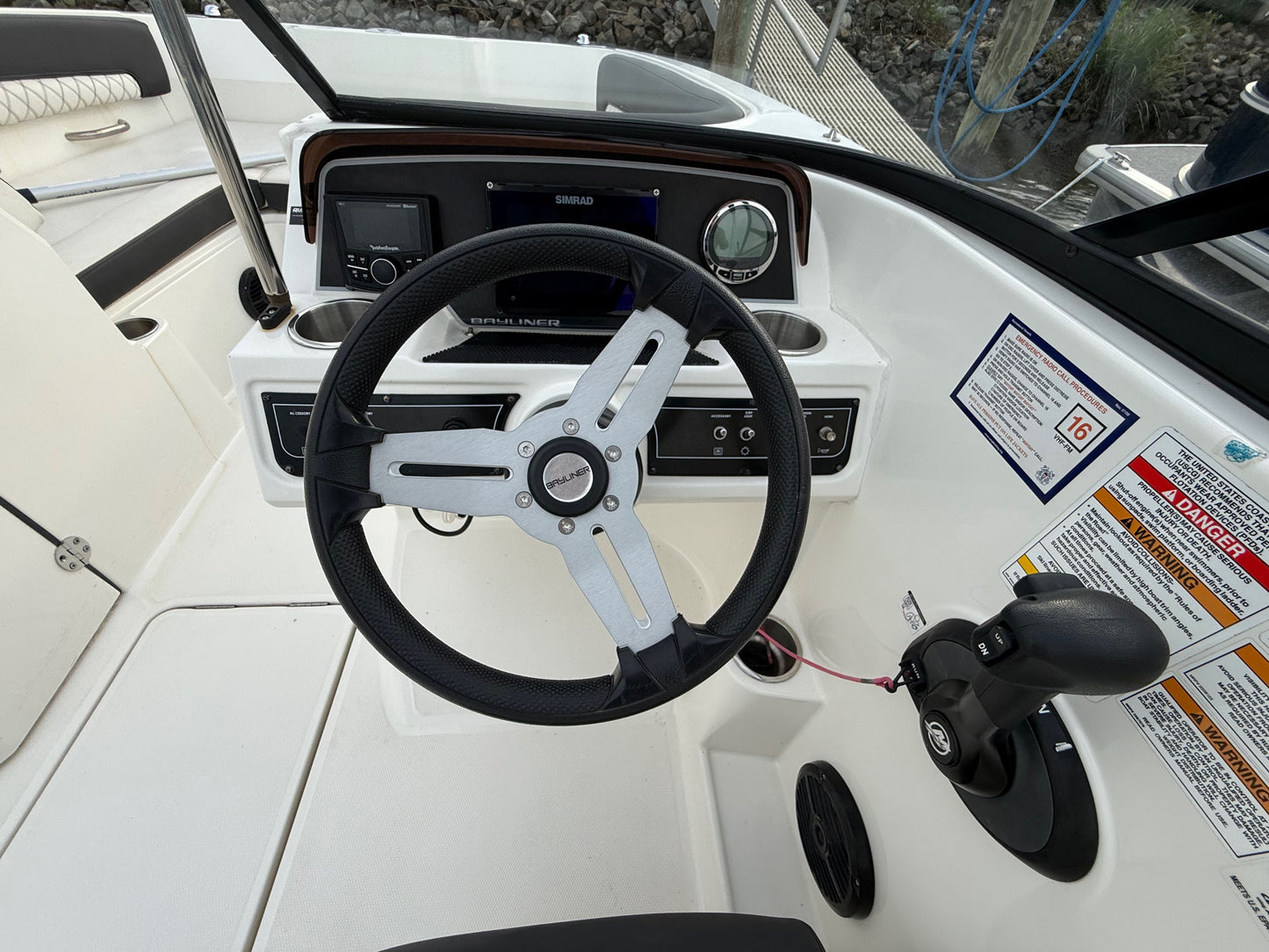 2023 Bayliner DX 2200