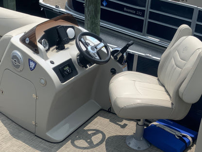 2023 Cypress Cay Seabreeze 232 Tritoon
