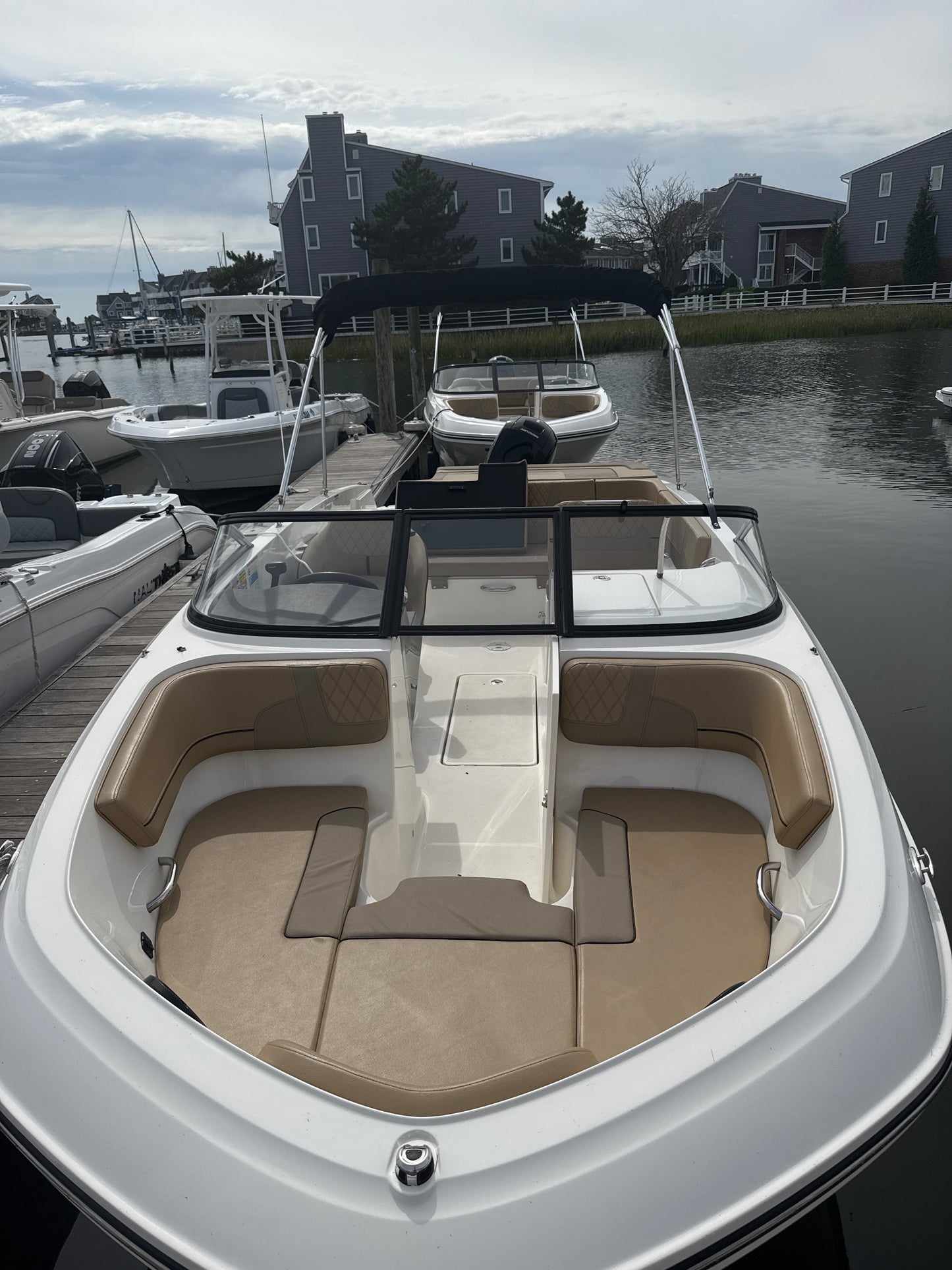 2025 Bayliner VR6 OB