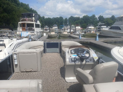 2023 Cypress Cay Seabreeze 232 Tritoon