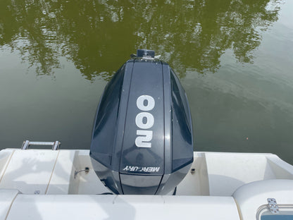 2021 Cobia 220 Dual Console