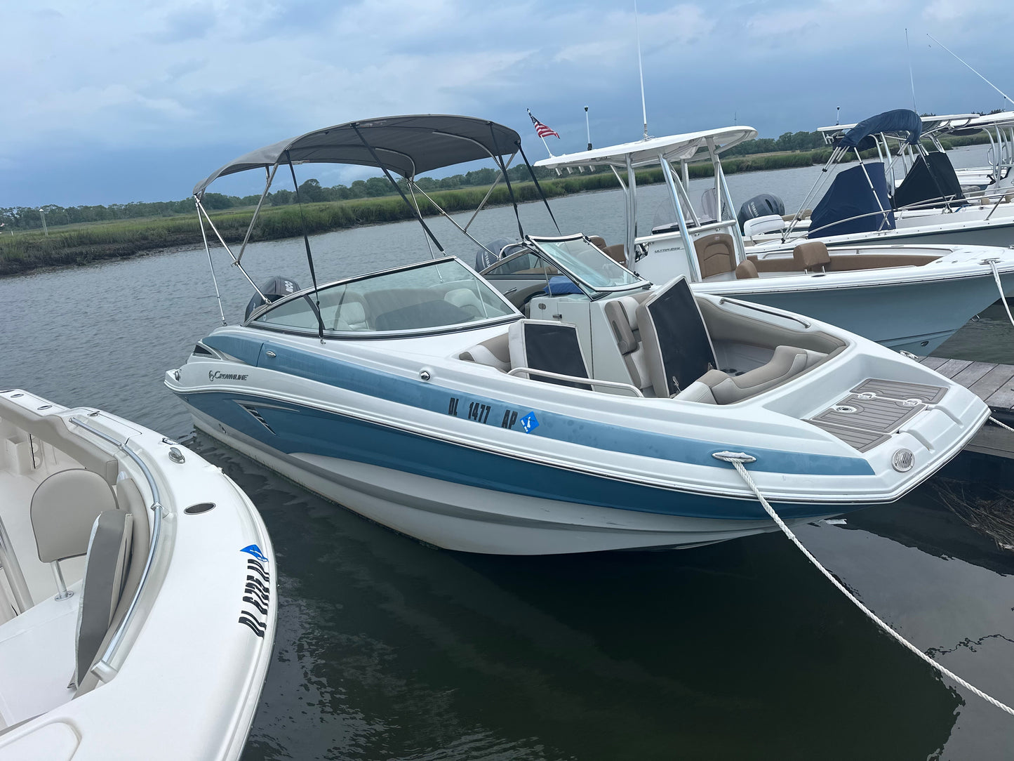 2023 Crownline E235XS Bowrider