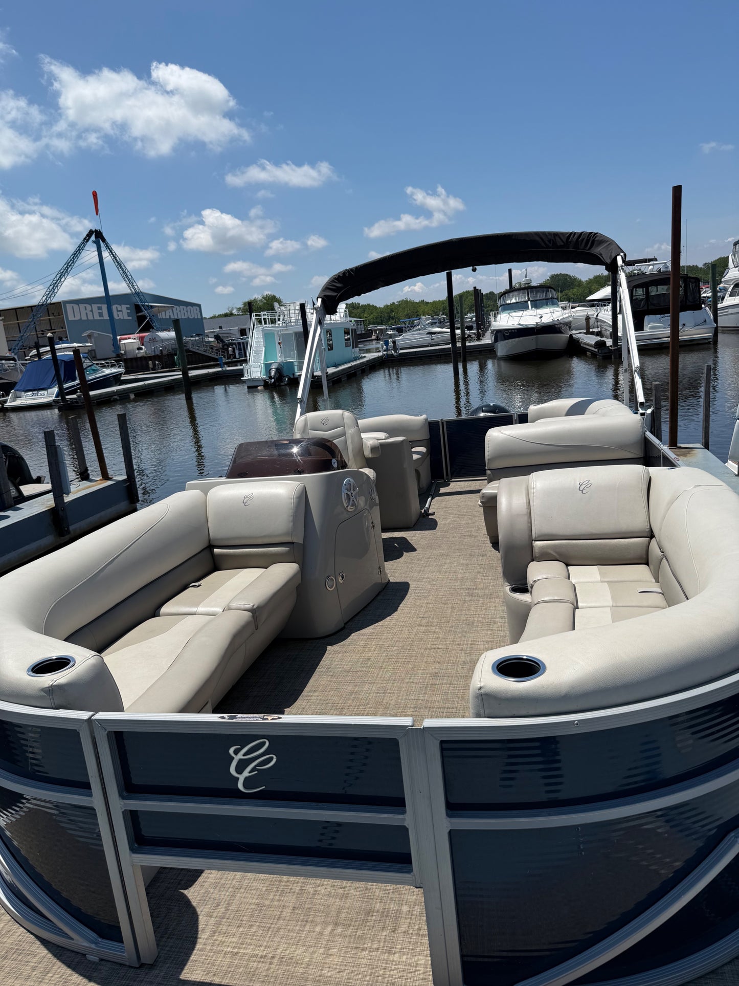 2023 Cypress Cay Seabreeze 232 Tritoon