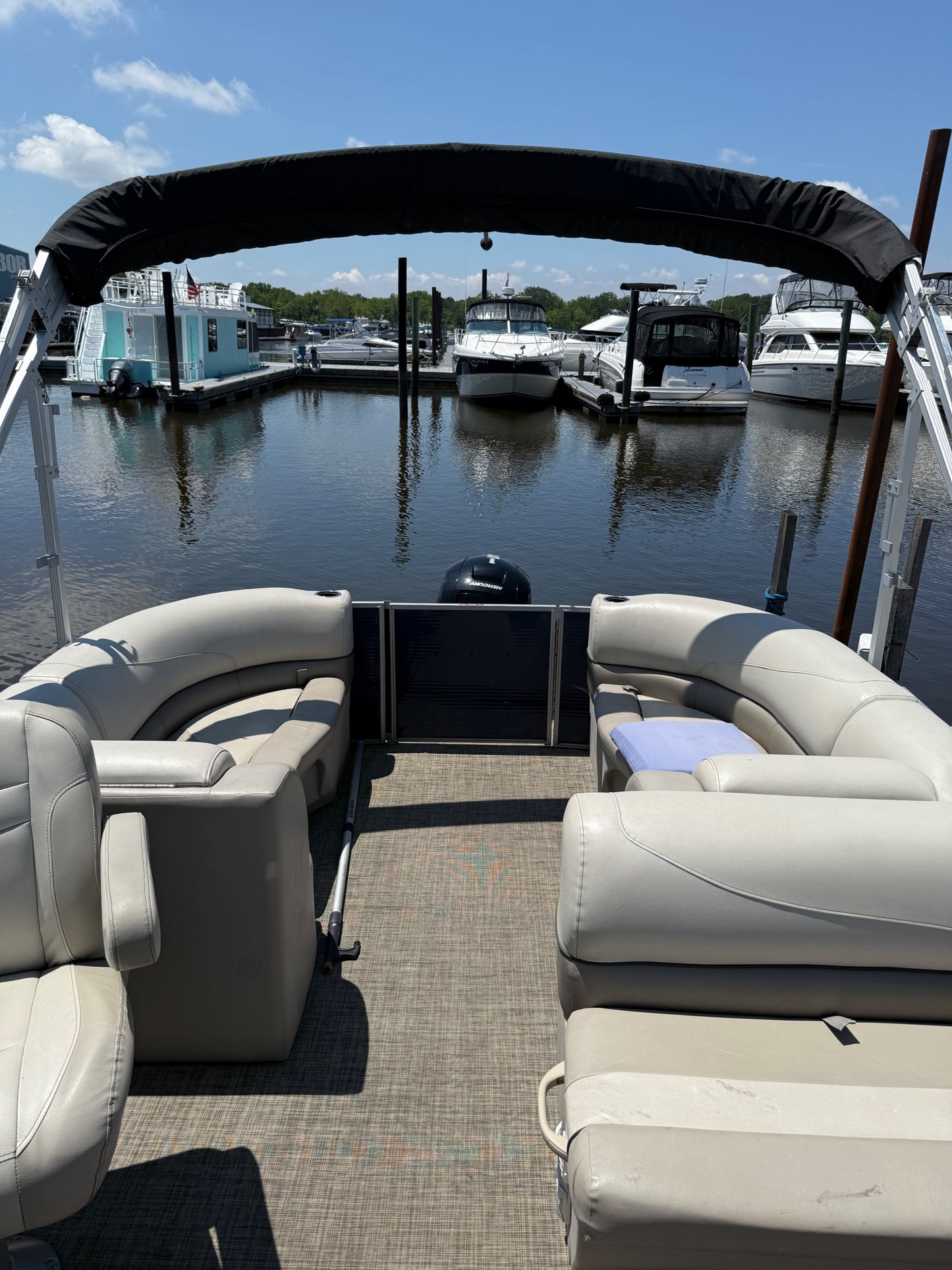 2023 Cypress Cay Seabreeze 232 Tritoon