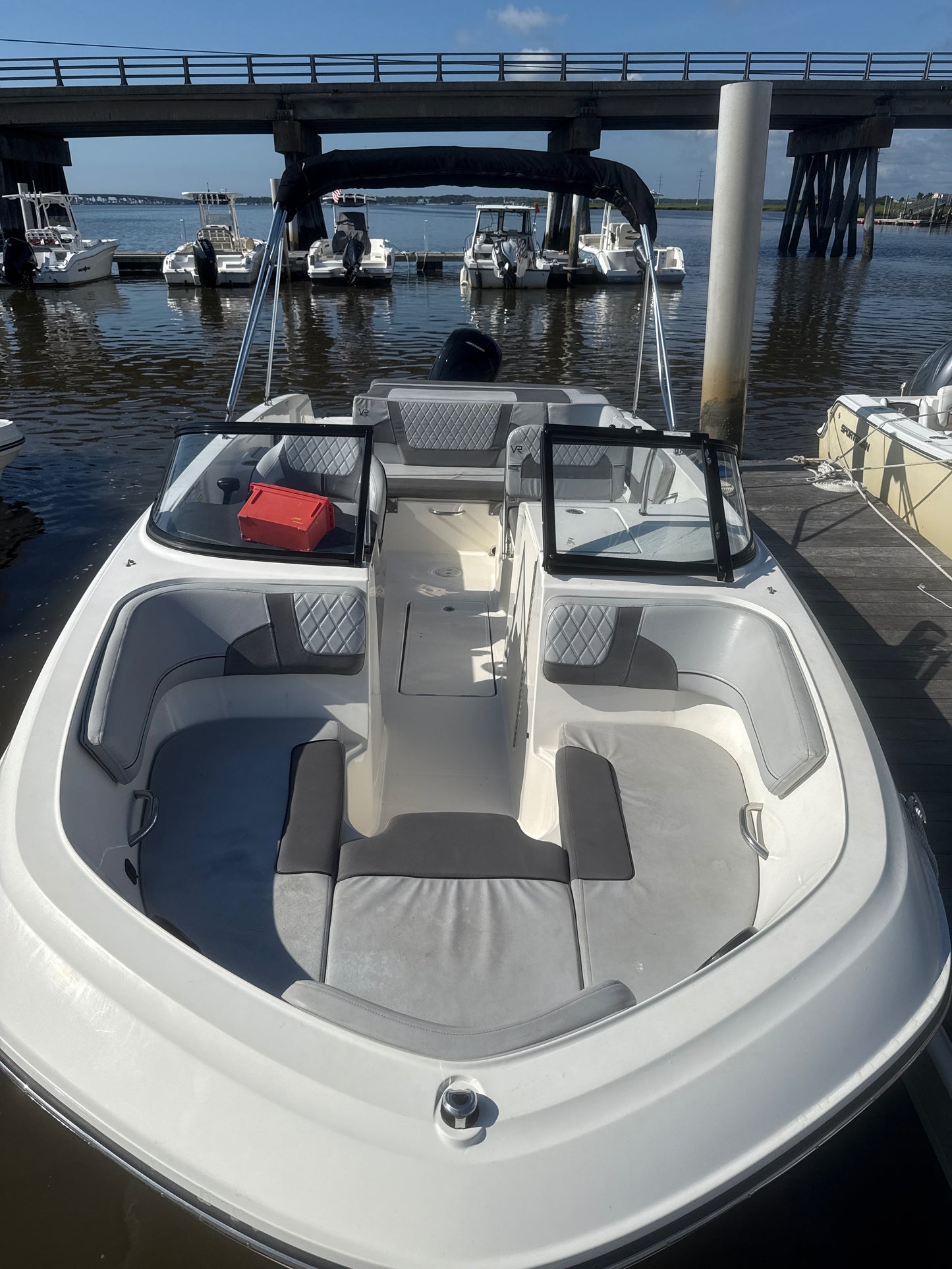 2022 Bayliner VR6 OB Bowrider