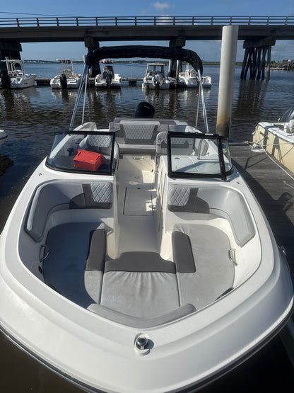 2022 Bayliner VR6 OB Bowrider