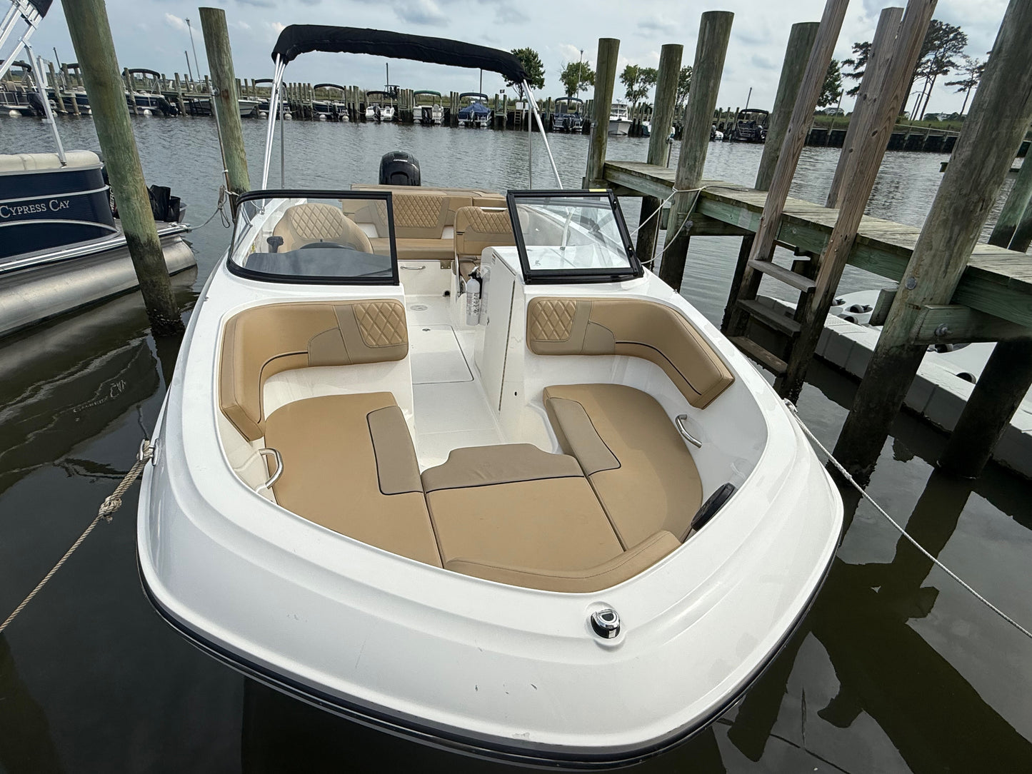 2025 Bayliner VR6 OB