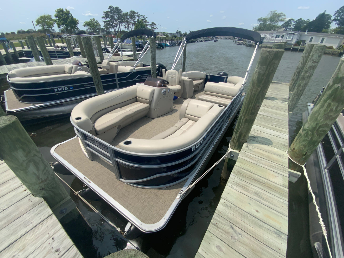 2023 Cypress Cay Seabreeze 232 Tritoon