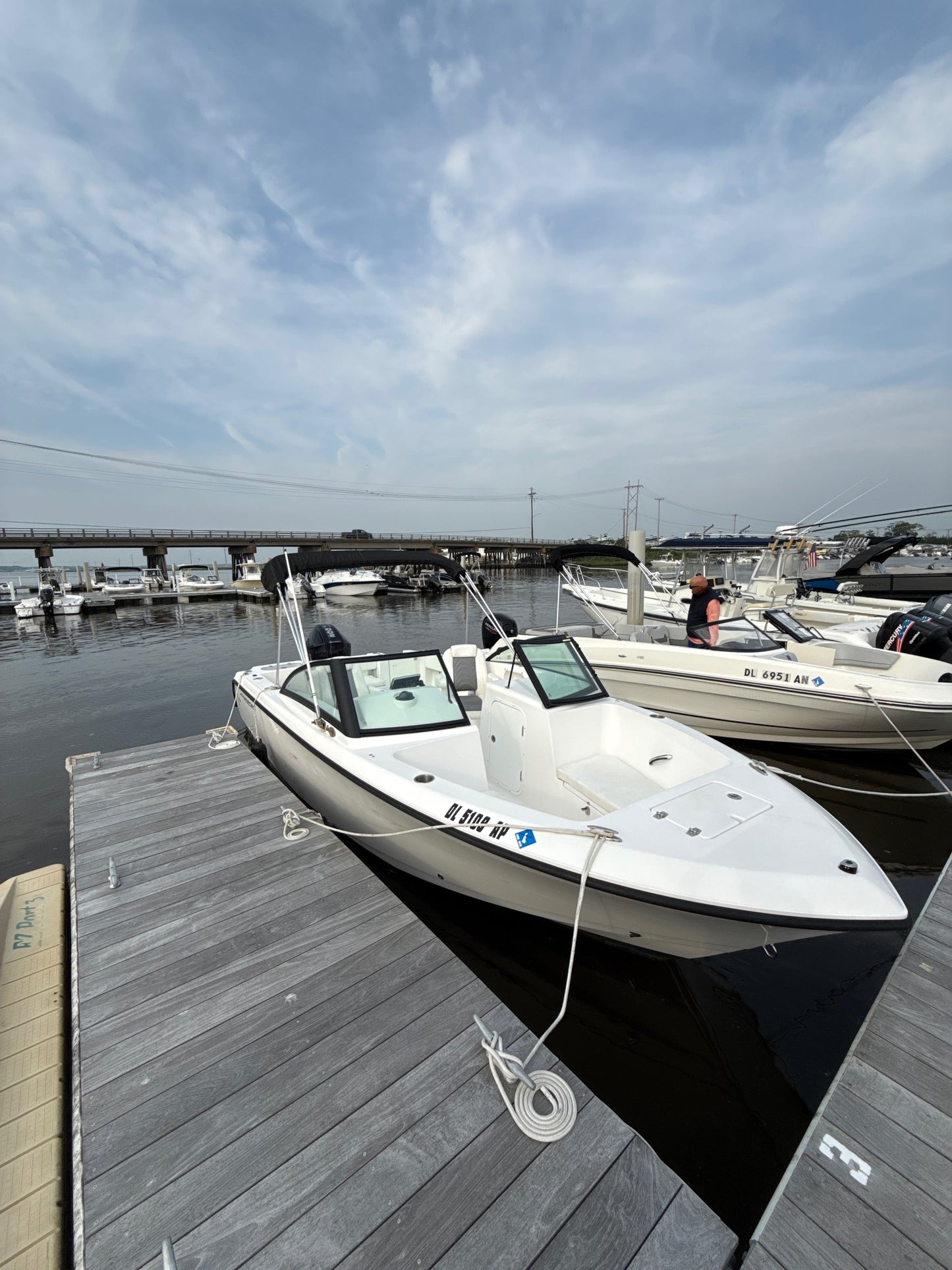 2024 Aquasport 22 Dual Console