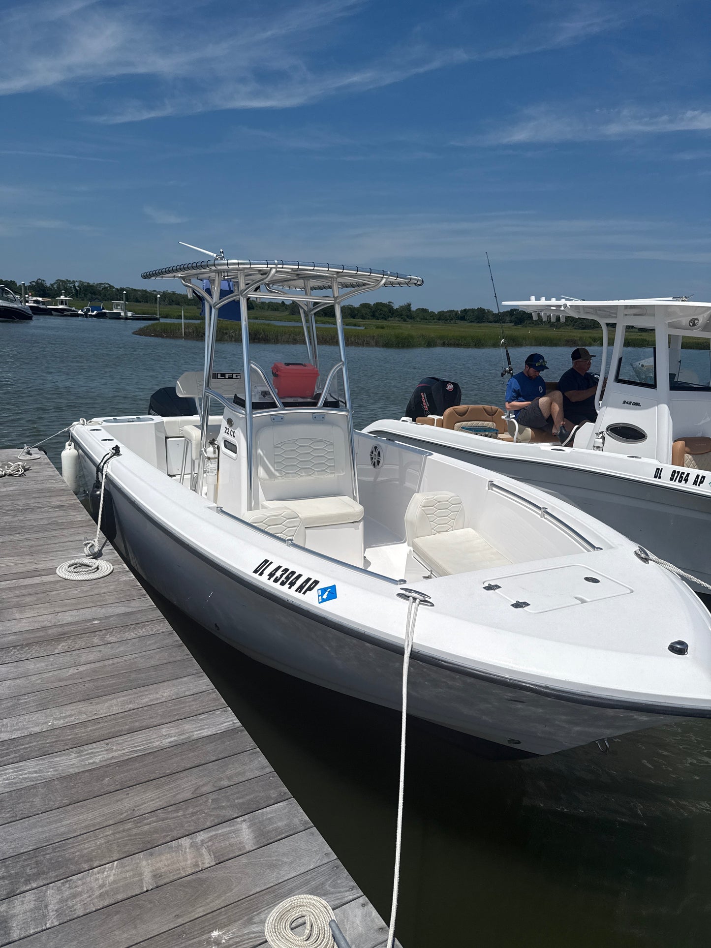 2023 Aquasport 22 Center Console