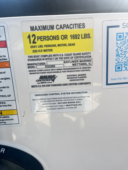 2022 Bayliner DX 2200 Deck Boat