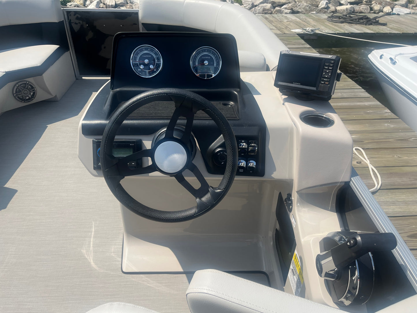 2025 Harris Breeze 230 Pontoon