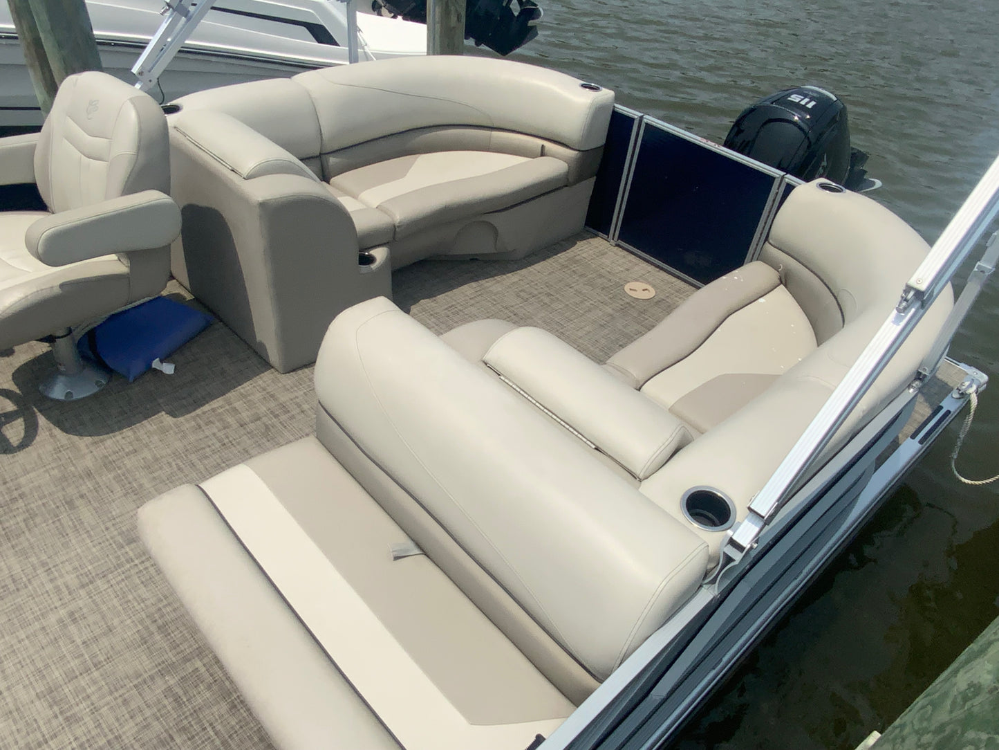 2023 Cypress Cay Seabreeze 232 Pontoon