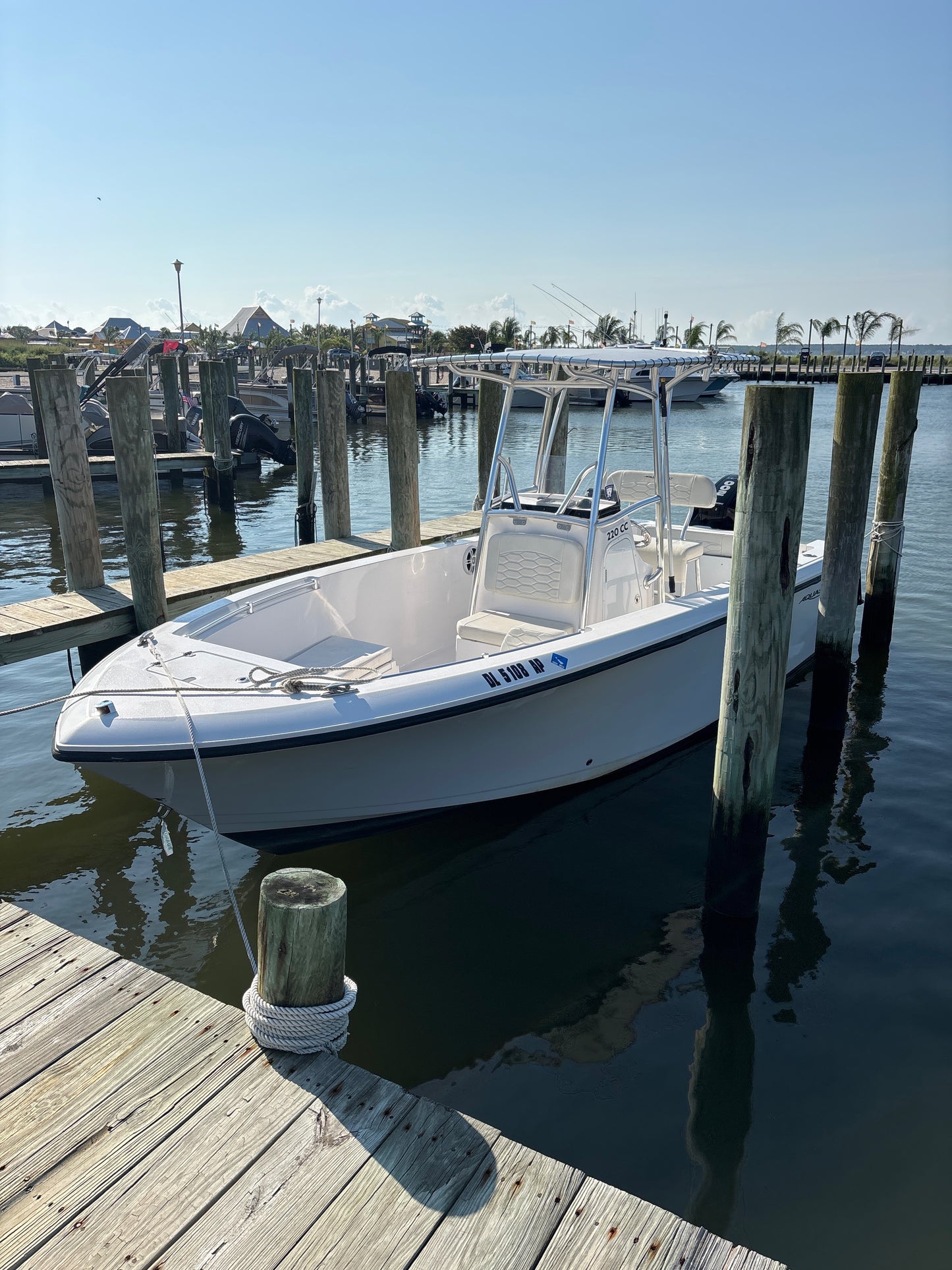 2023 Aquasport 22CC Center Console