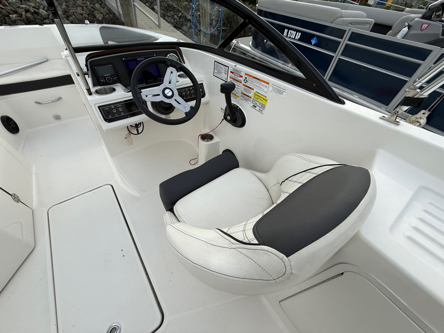 2023 Bayliner DX 2200