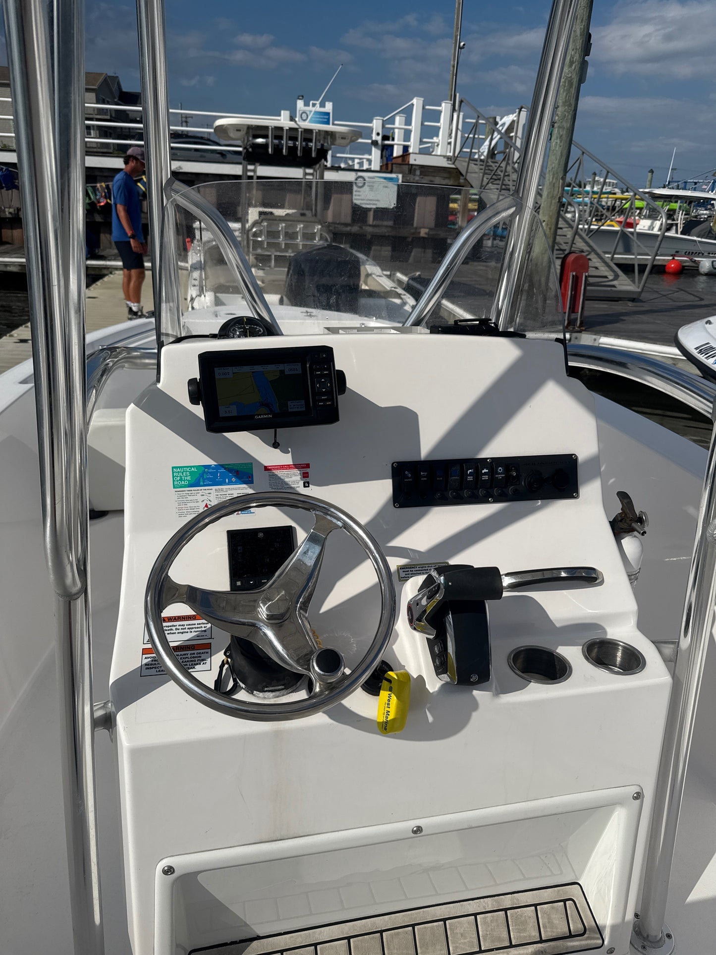2024 Aquasport 22 Center Console