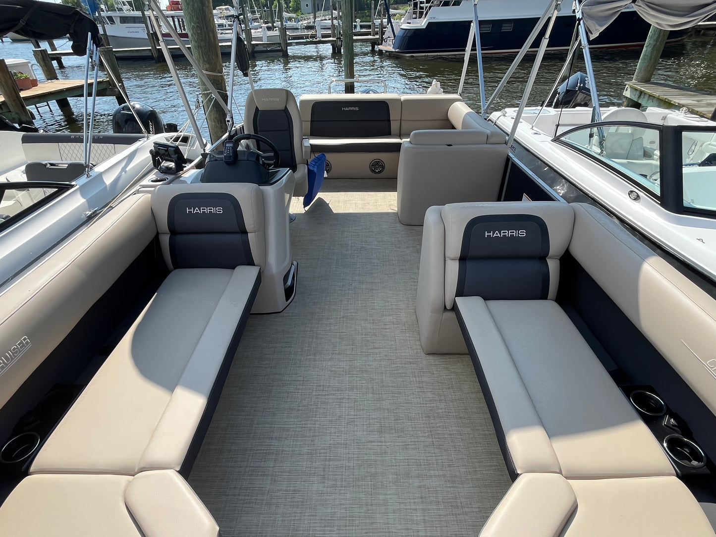 2025 Harris HCX23