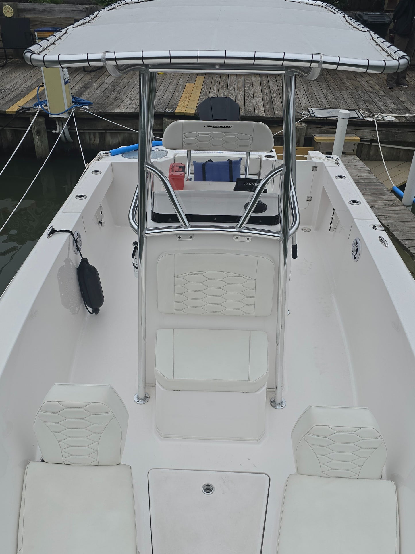2024 Aquasport 22 Center Console
