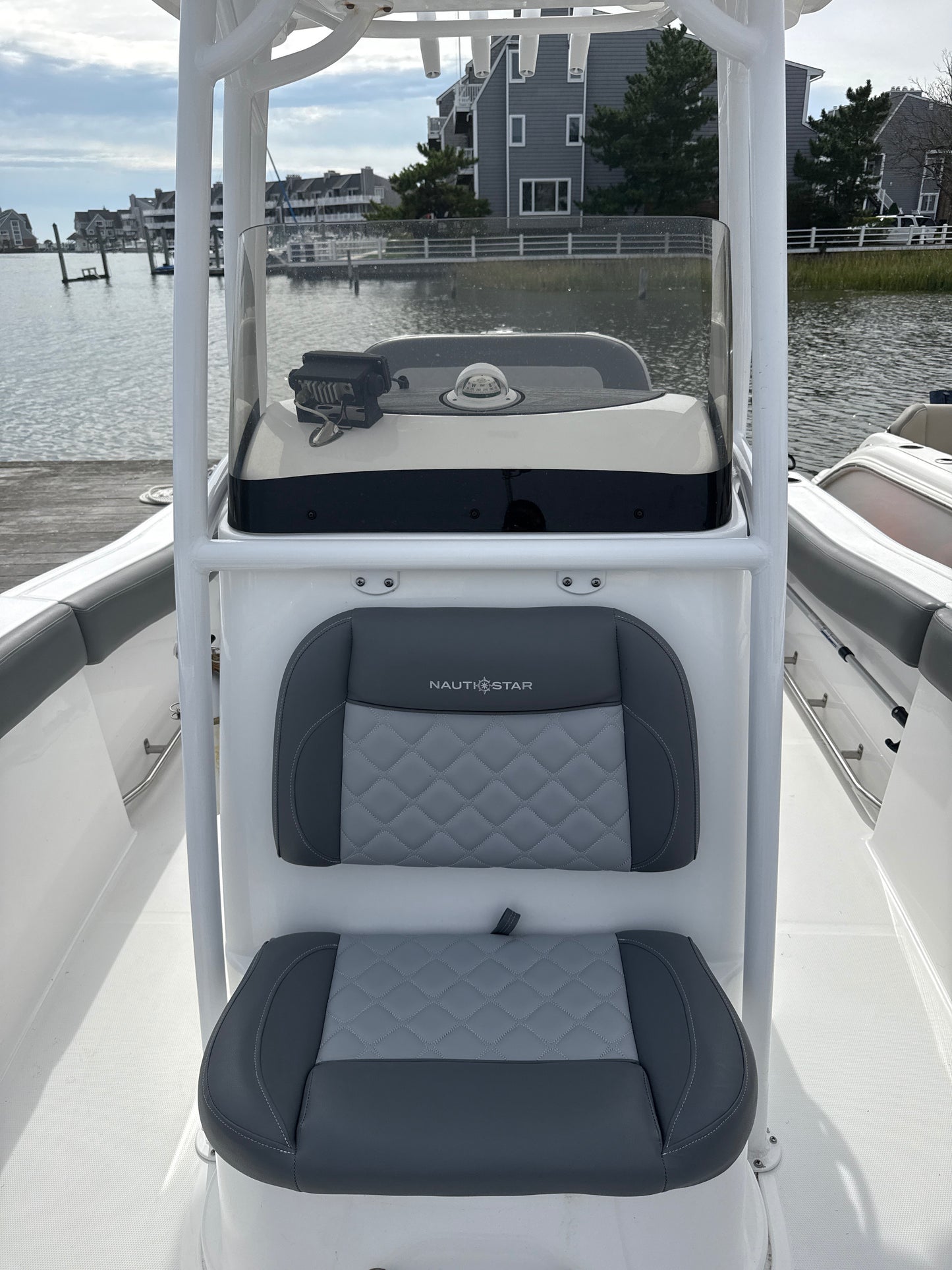 2024 Nauticstar 22L