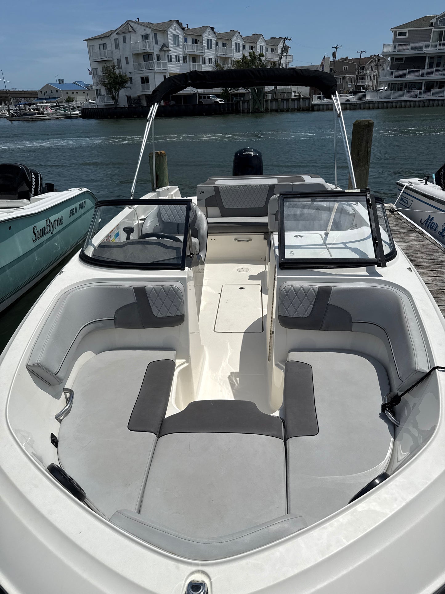 2023 Bayliner VR6 OB