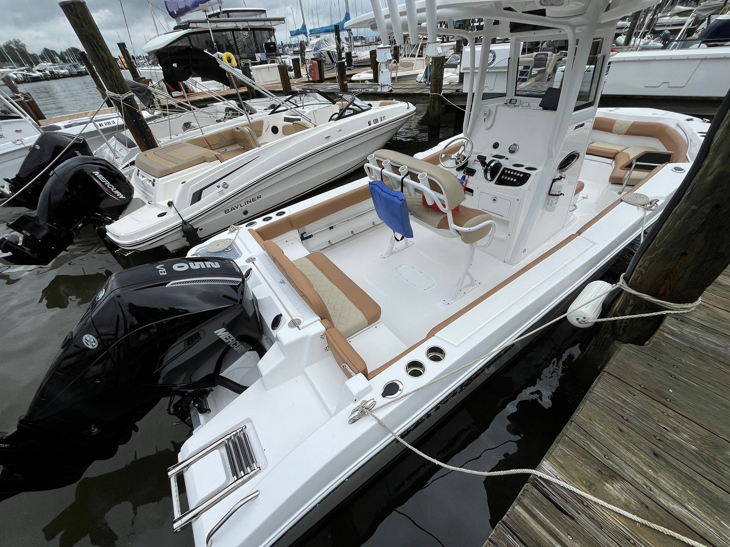 2025  Nauticstar  242OSL